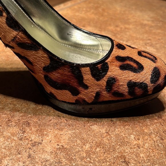 Alfani Leopard Print Cow Hair Pumps - Picture 6 of 10